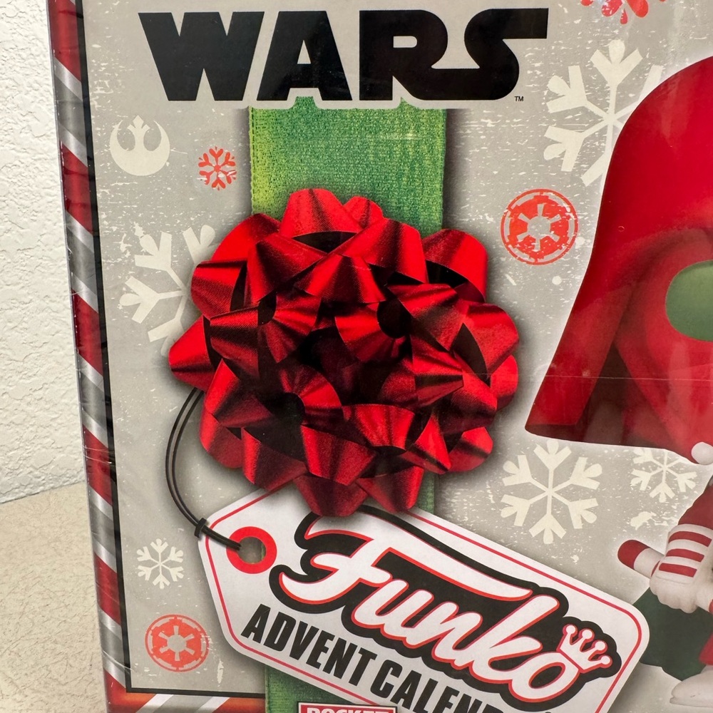 Funko Star Wars Disney Advent Calendar 24 Pc Vinyl Collection Holiday New - Picture 6 of 6